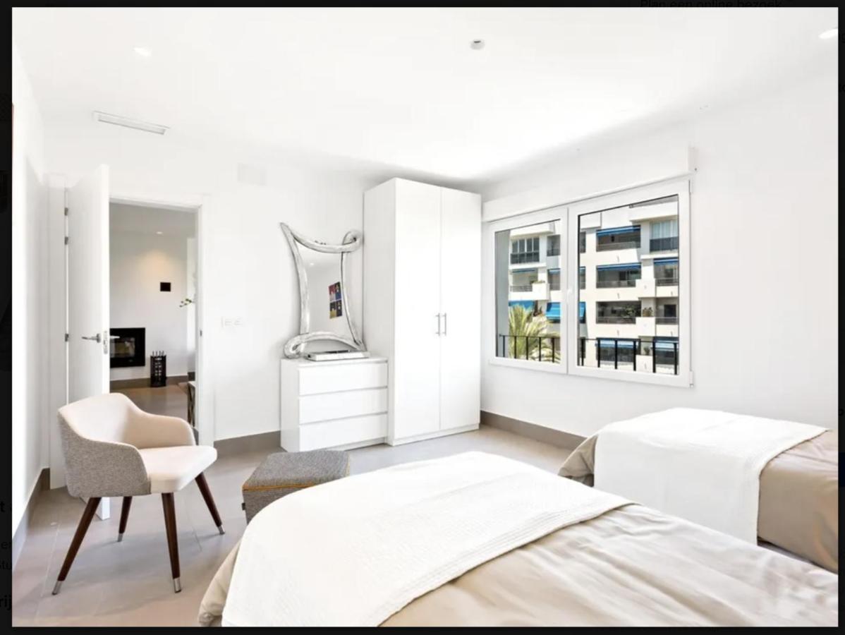 Puerto Banus Luxury Located In Harbor Apartment *